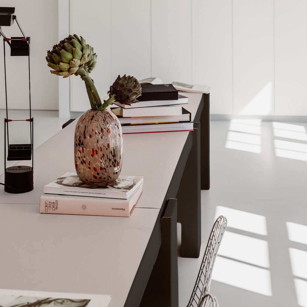 RIAB Linoleum Auflage für GRID Tisch Freisteller in hellgrau